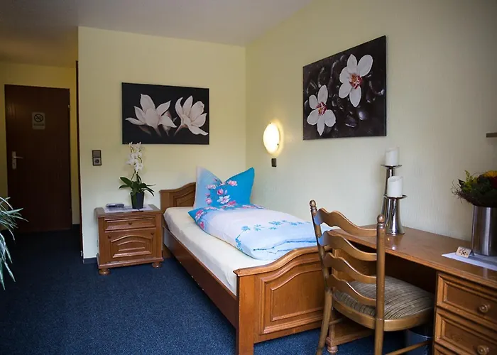 Zur Bruecke Hotel Krefeld